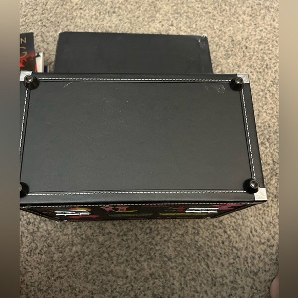 Like New. Caboodle Makeup Organizer Train Case. Black with purse & heels design. - Picture 3 of 10